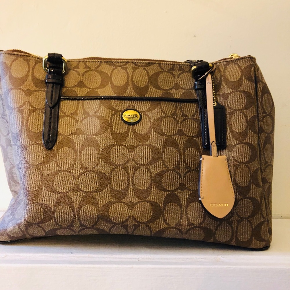 Luxury authentic coach purse